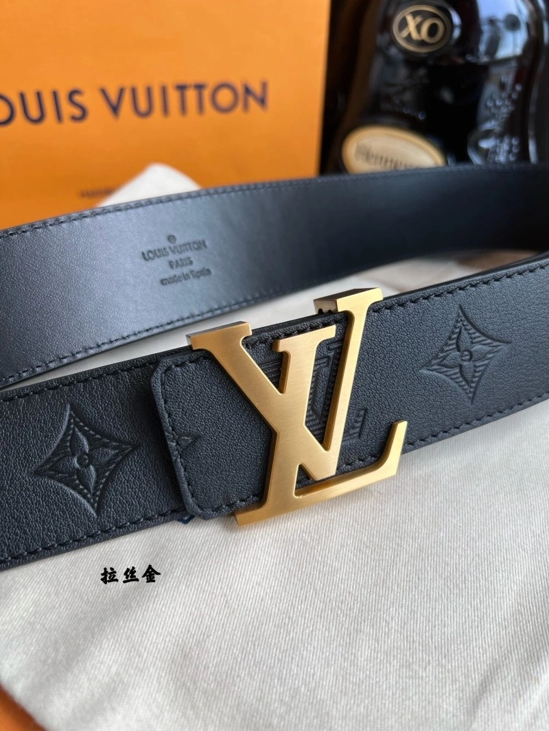Bold Louis Vuitton Belts 300838