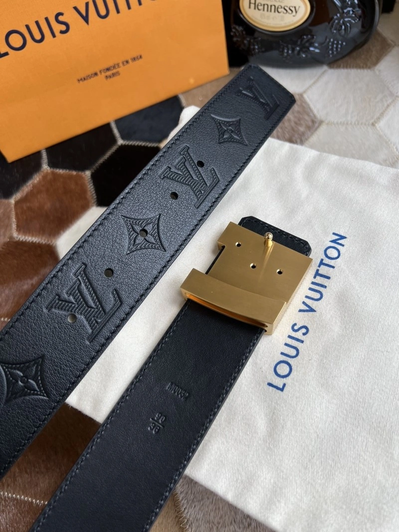 Bold Louis Vuitton Belts 300838