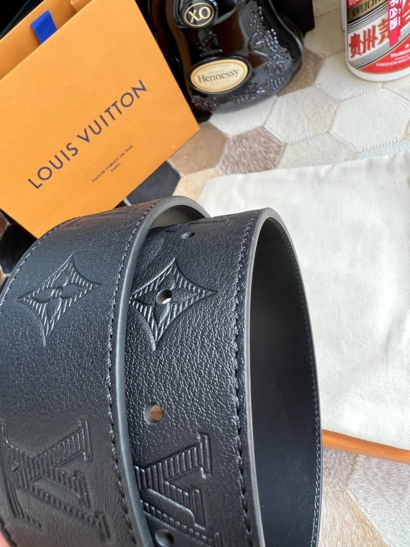 Bold Louis Vuitton Belts 300838