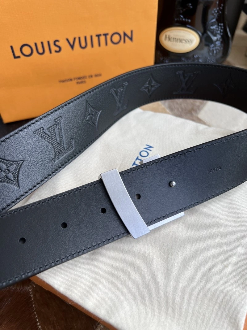 Louis Vuitton Belts SmoothTexture 300834