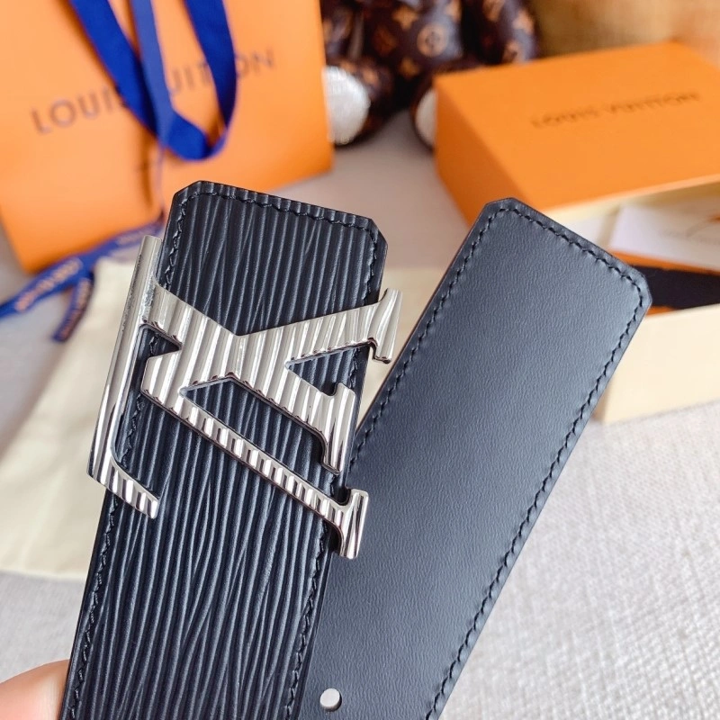 Louis Vuitton Belts GoAnywhere 300826