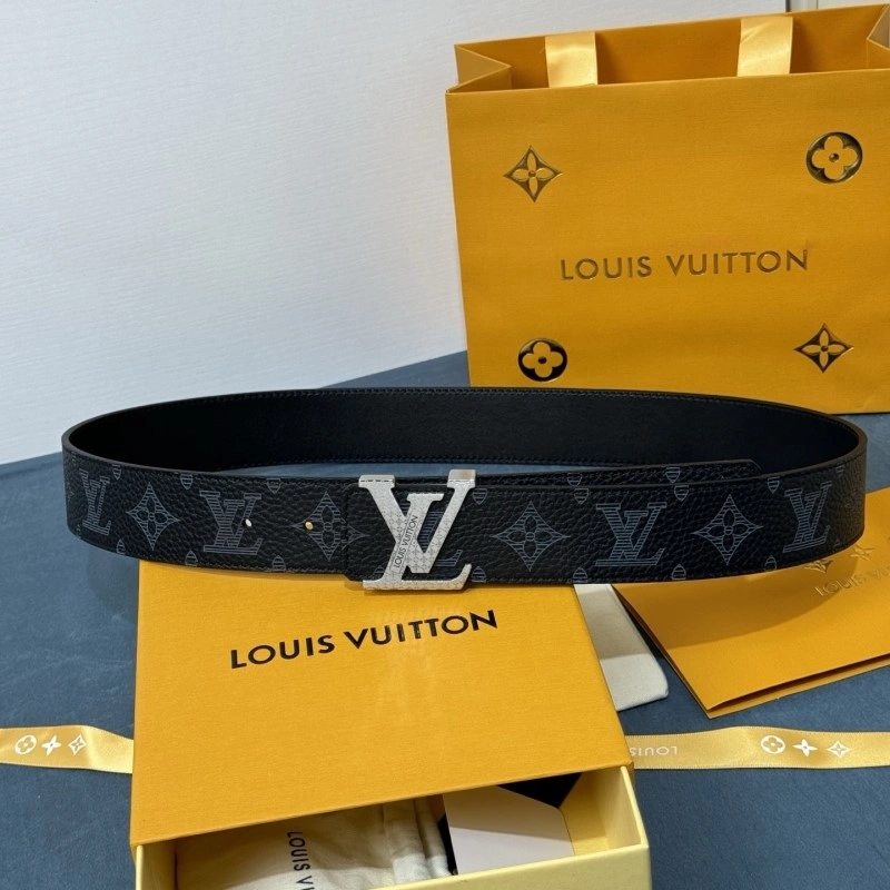 Louis Vuitton Belts Versatile 300857