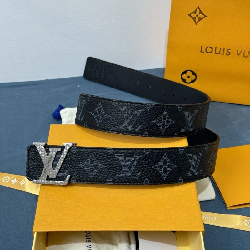 Louis Vuitton Belts Versatile 300857