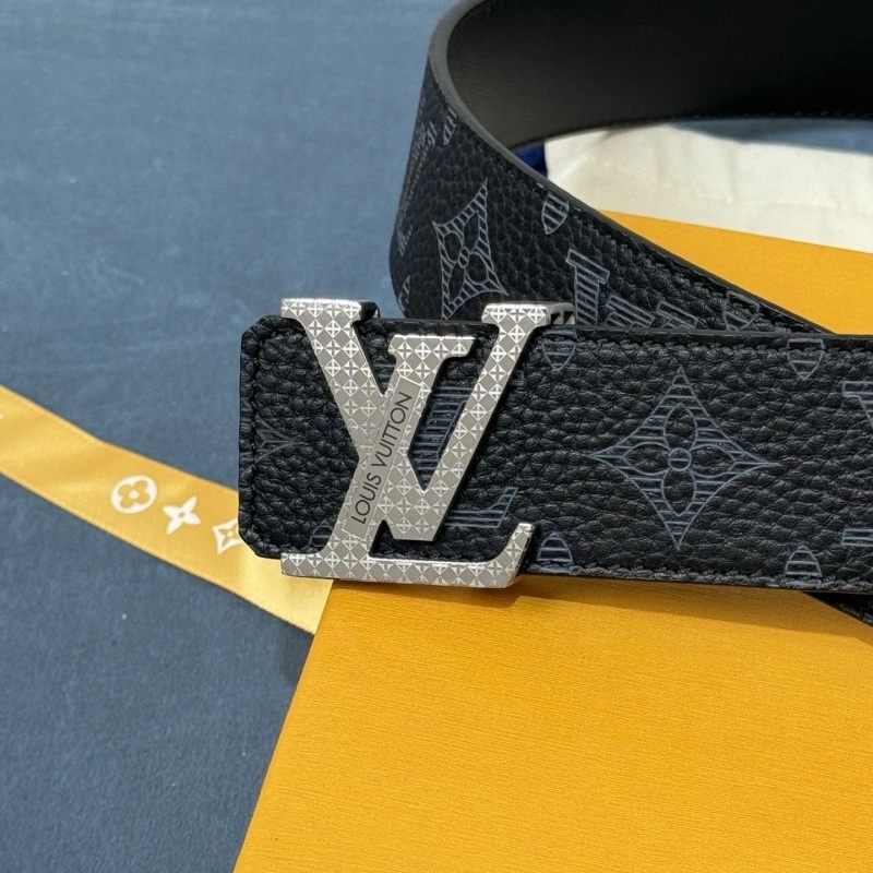 Louis Vuitton Belts Versatile 300857