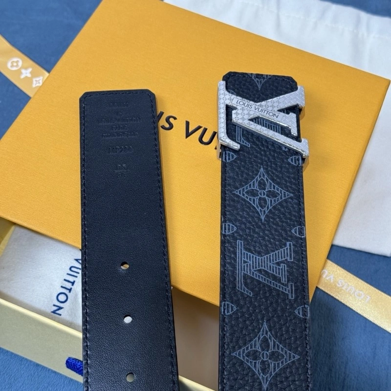 Louis Vuitton Belts Versatile 300857