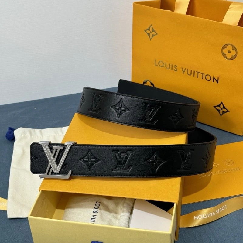 Lightweight Louis Vuitton Belts 300845