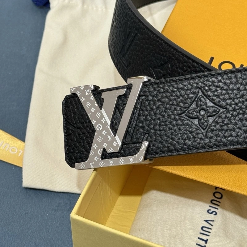 Snug Louis Vuitton Belts 300837