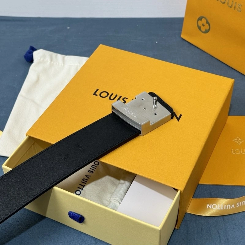 Snug Louis Vuitton Belts 300837