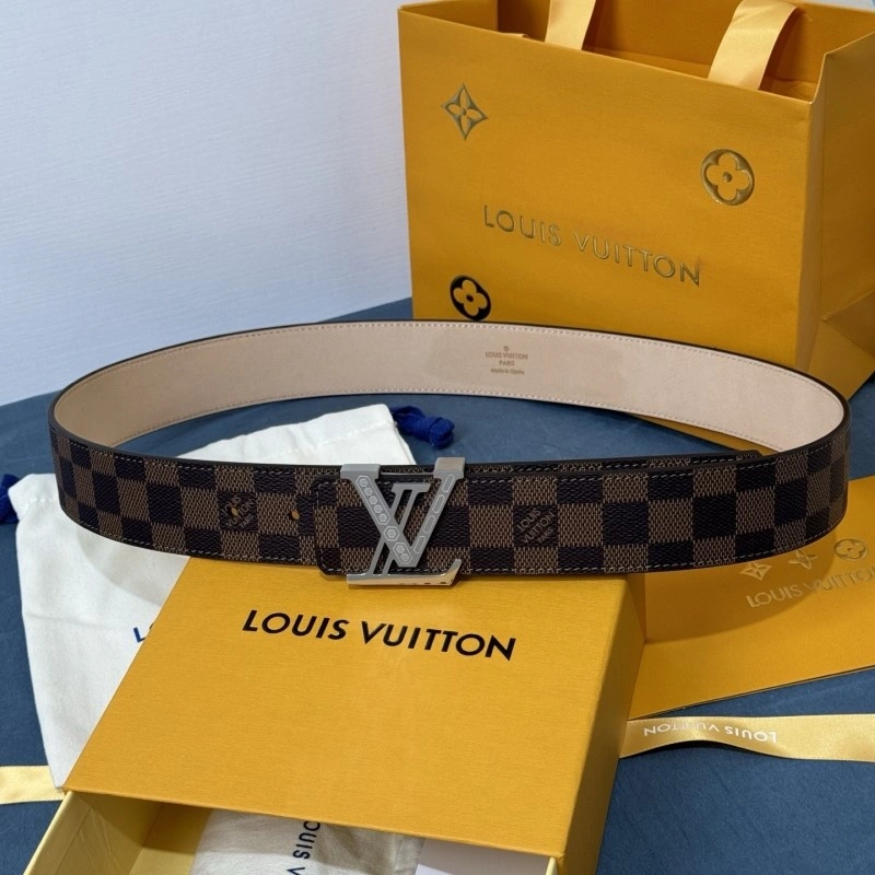 Lightweight Louis Vuitton Belts 300856