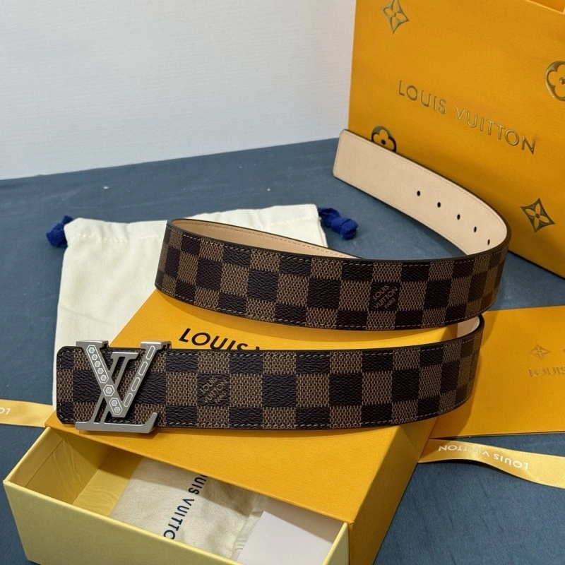 Lightweight Louis Vuitton Belts 300856
