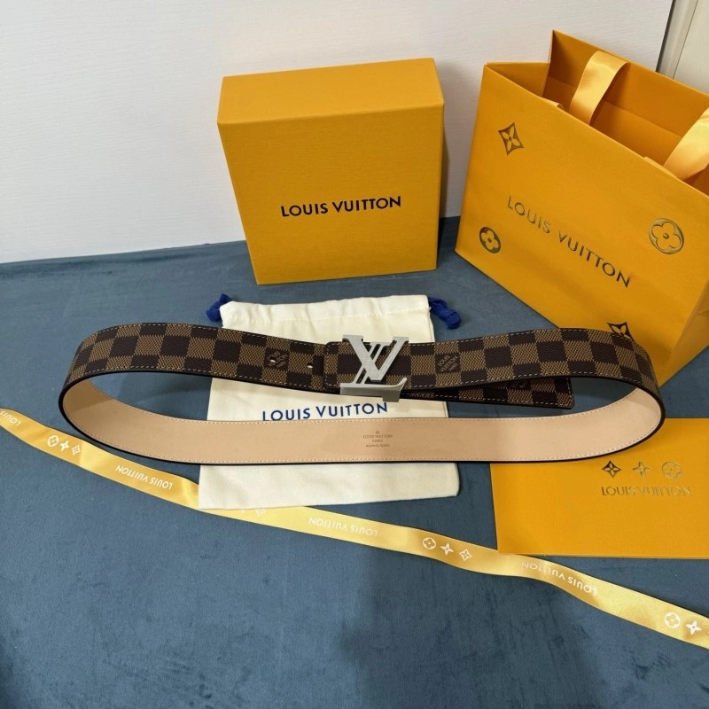 Lightweight Louis Vuitton Belts 300856