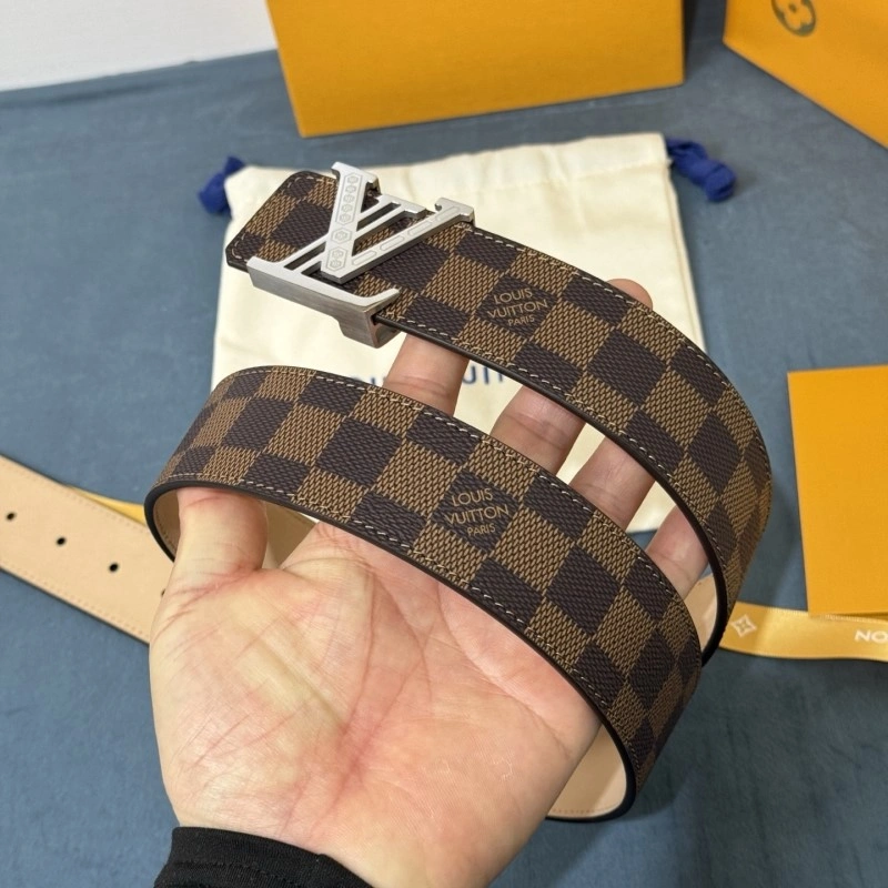 Lightweight Louis Vuitton Belts 300856