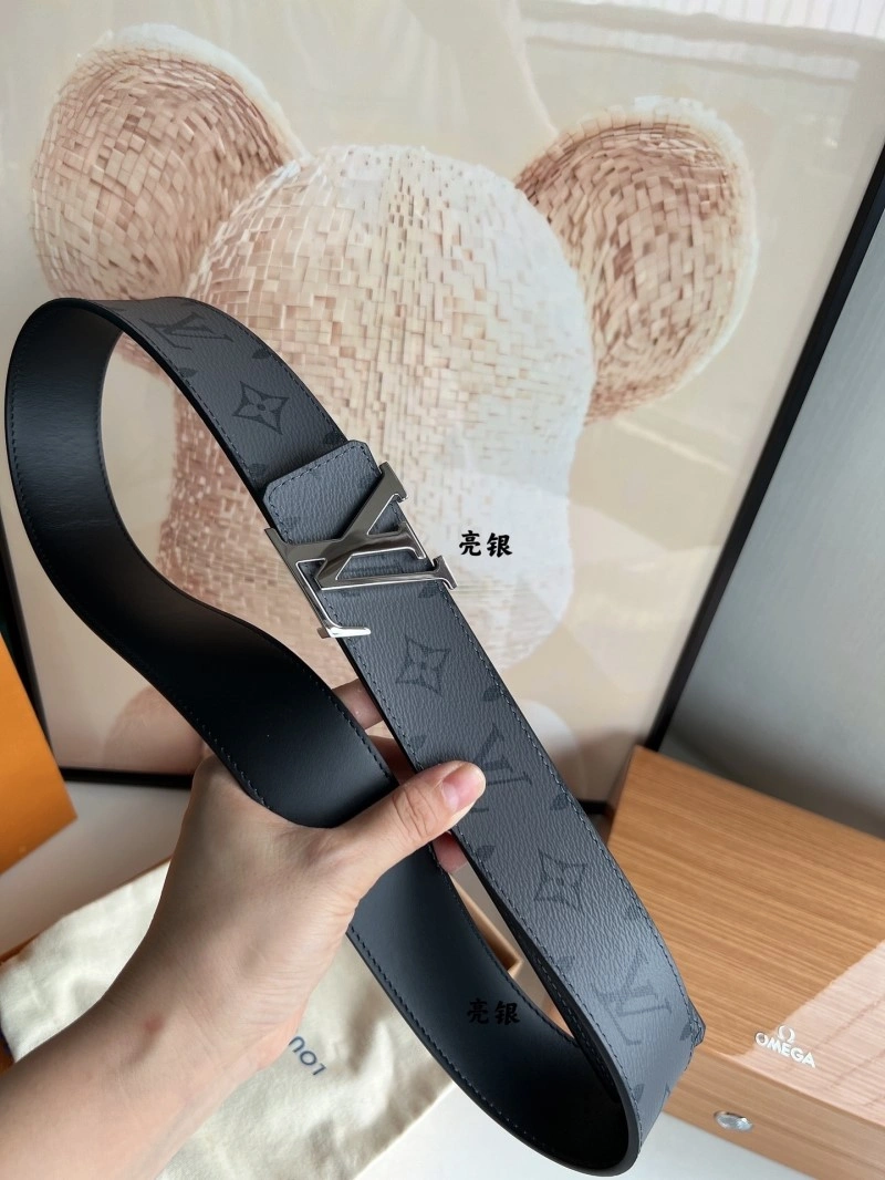 Stretchable Louis Vuitton Belts 300840