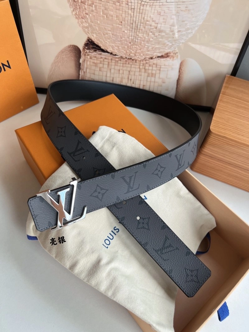 Stretchable Louis Vuitton Belts 300840