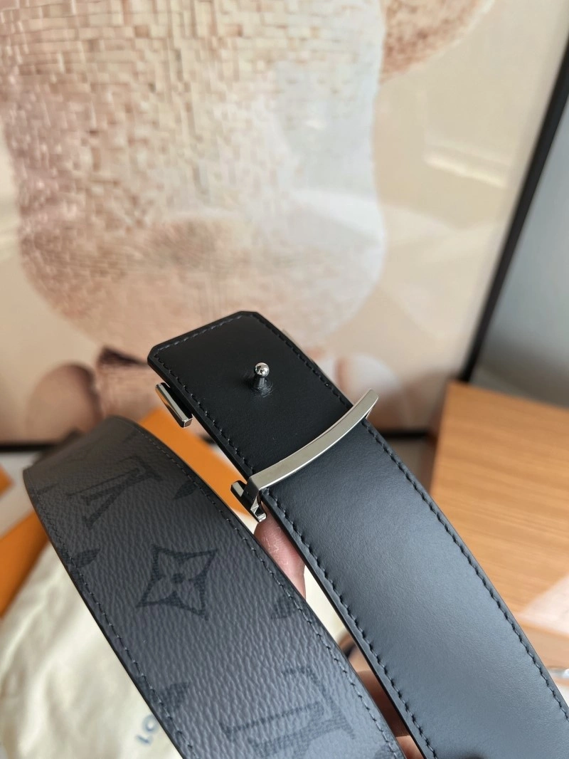 Stretchable Louis Vuitton Belts 300840
