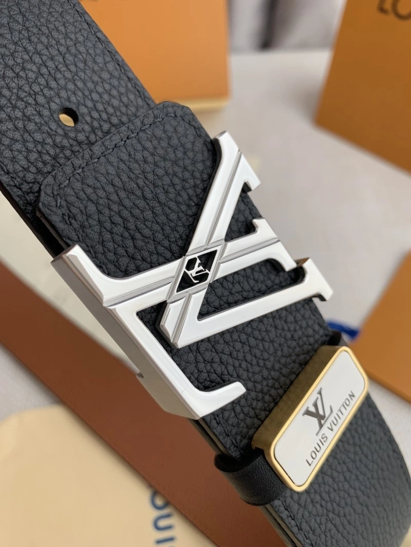 Louis Vuitton Belts SmoothTexture 300820
