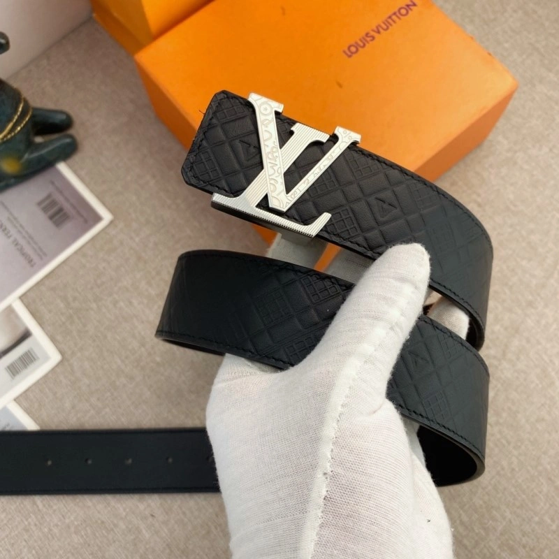 Versatile Louis Vuitton Belts 300805