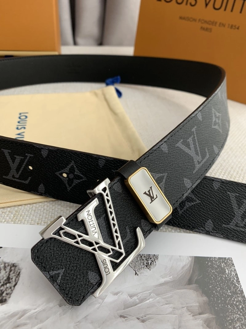 Louis Vuitton Belts TravelReady 300811