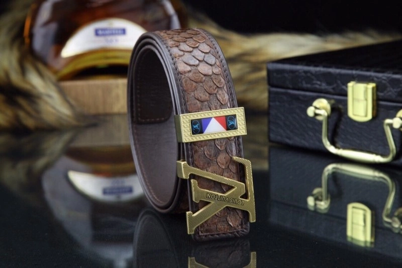 Louis Vuitton Belts Bold 300813