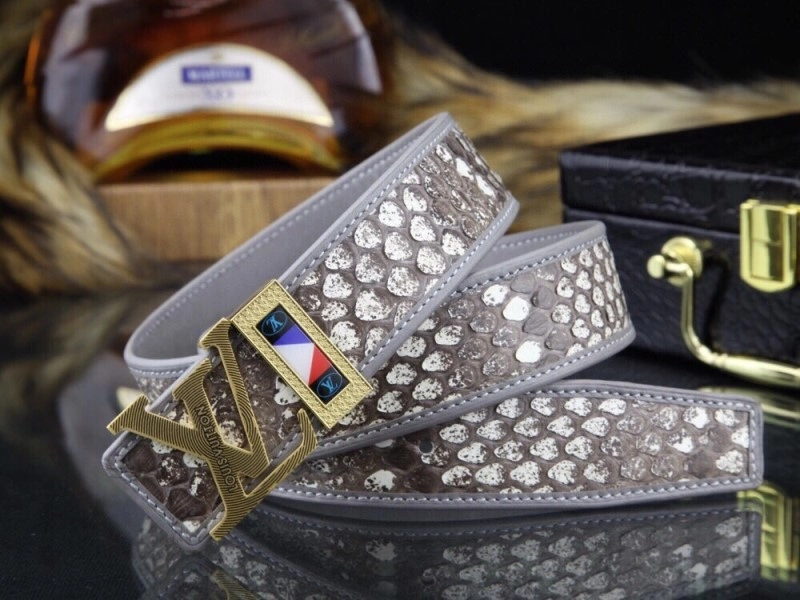 Louis Vuitton Belts Bold 300813