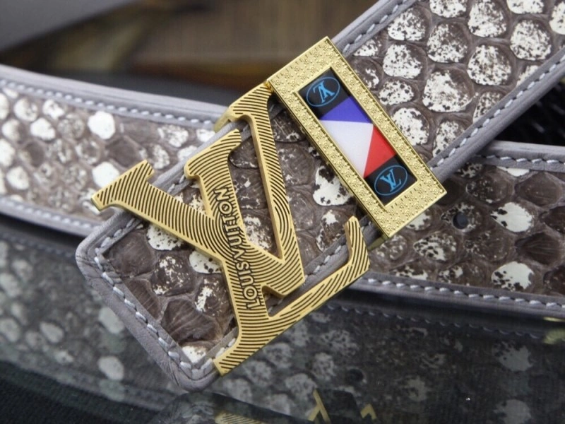 Louis Vuitton Belts Bold 300813