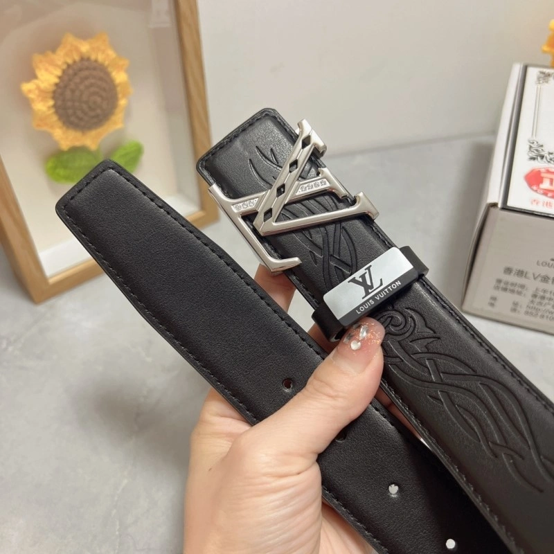 Classic Louis Vuitton Belts 300771