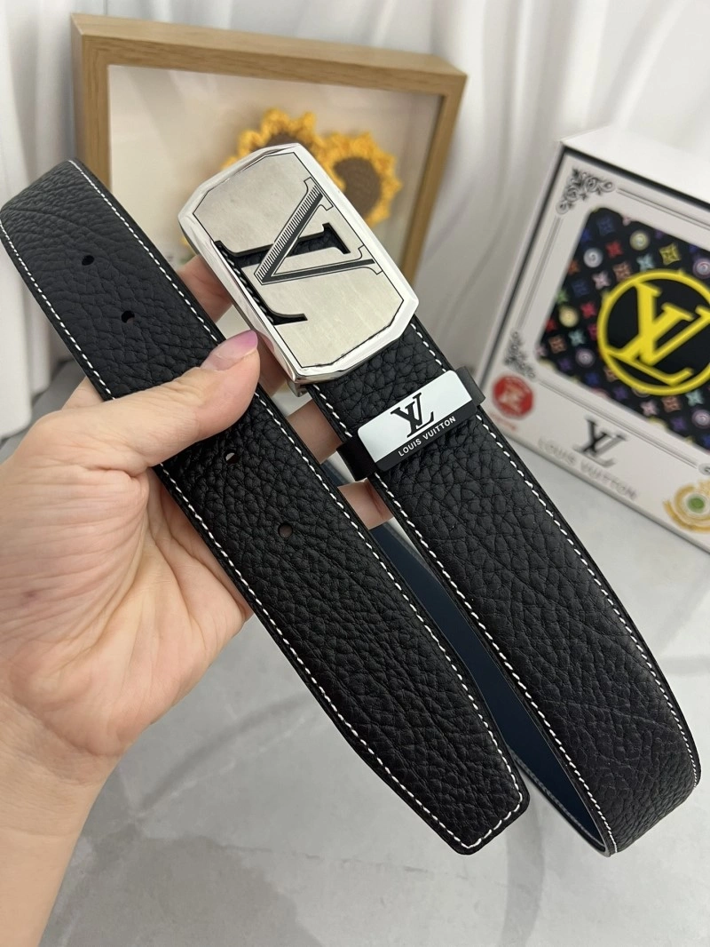 EyeCatching Louis Vuitton Belts 300748