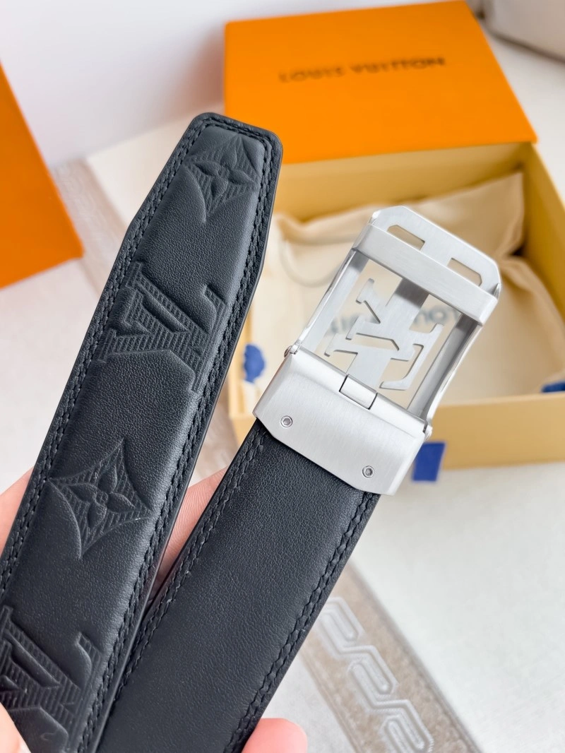 TravelReady Louis Vuitton Belts 300750