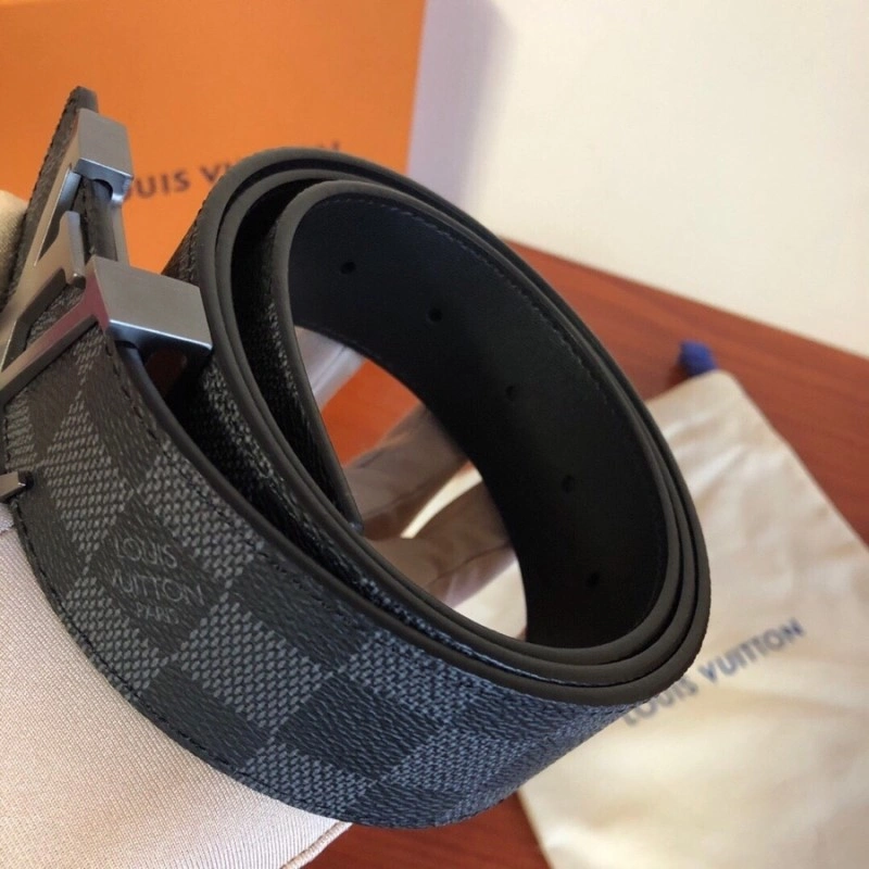 Stylish Louis Vuitton Belts 300768