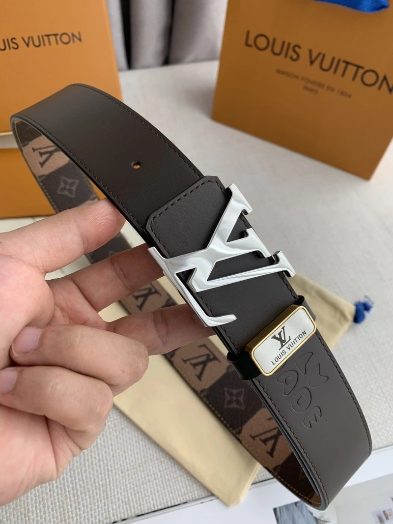 Louis Vuitton Belts TravelReady 300734