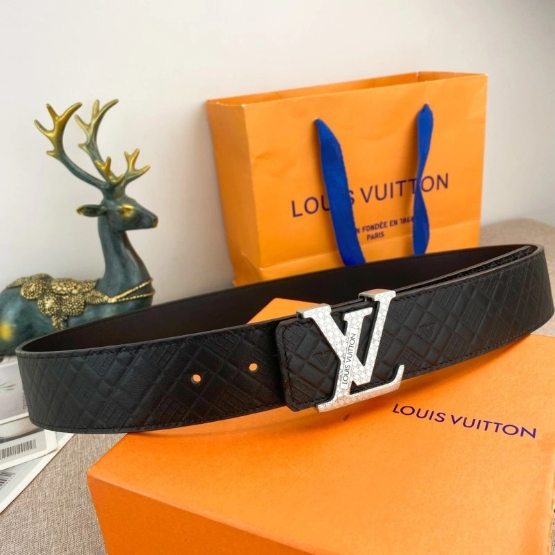 Louis Vuitton Belts Trendsetting 300735