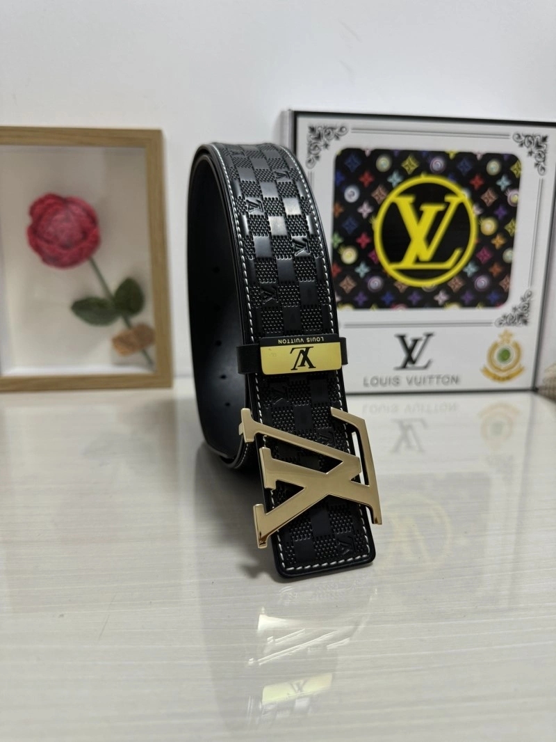 Elegant Louis Vuitton Belts 300663