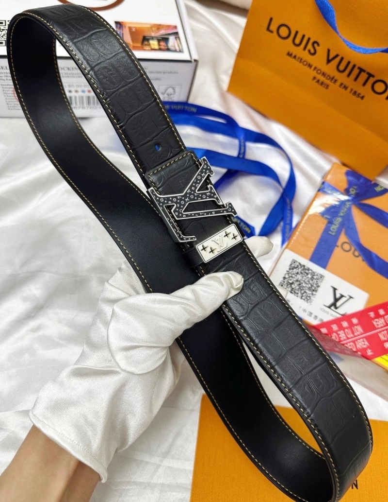 Louis Vuitton Belts EyeCatching 300654