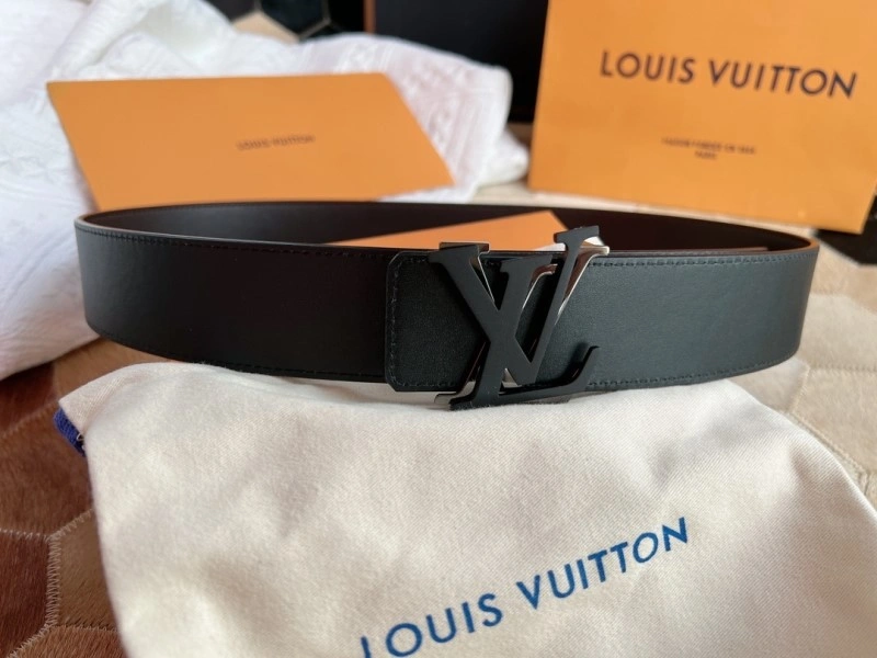 Louis Vuitton Belts FashionForward 300633