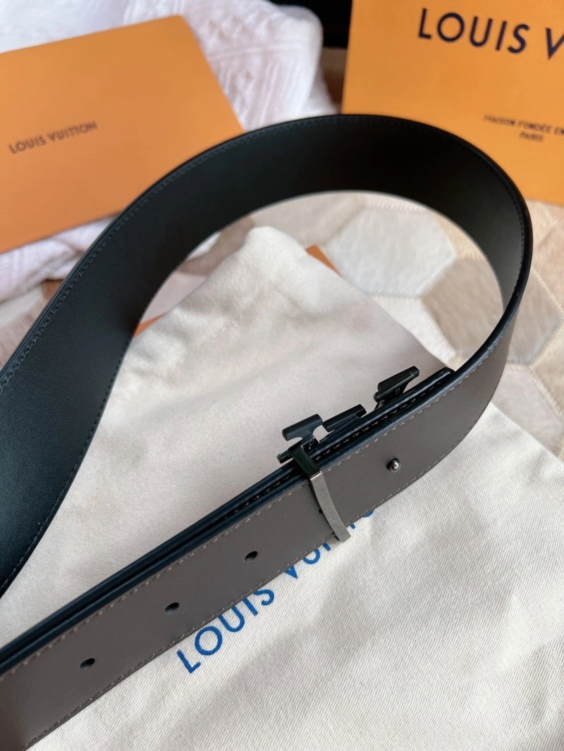 Louis Vuitton Belts FashionForward 300633