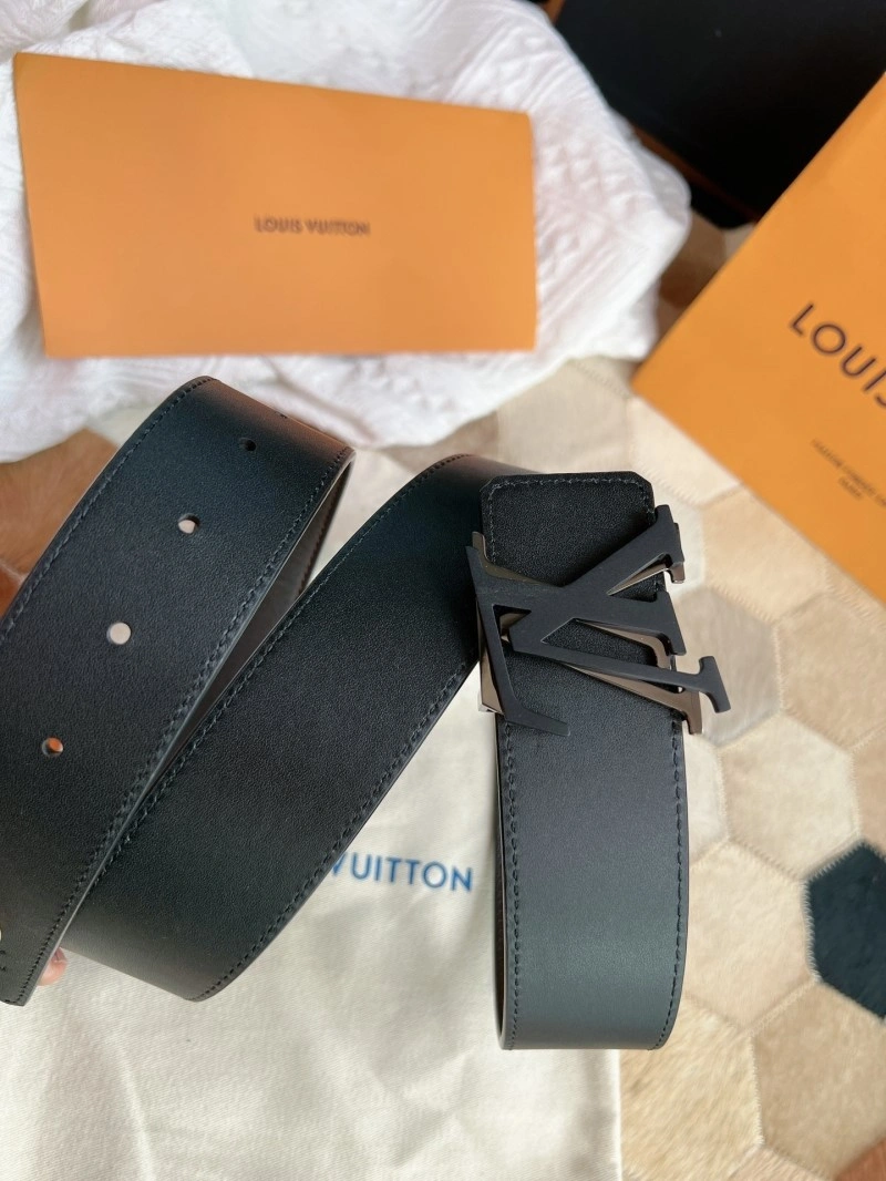 Louis Vuitton Belts FashionForward 300633