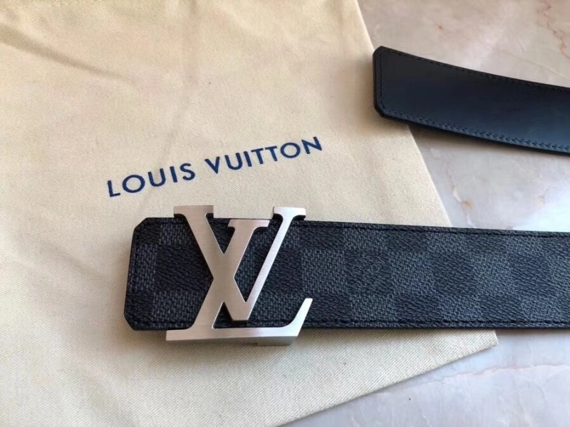 Louis Vuitton Belts Resilient 300630