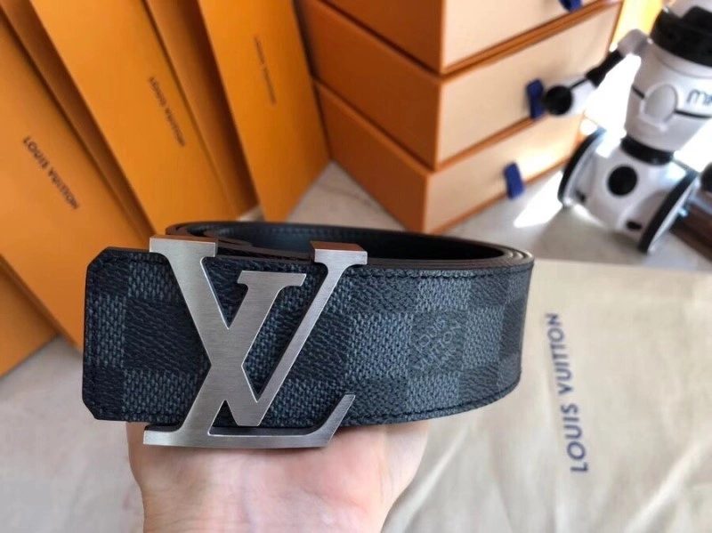 Louis Vuitton Belts Resilient 300630