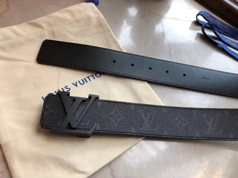 Vibrant Louis Vuitton Belts 300605