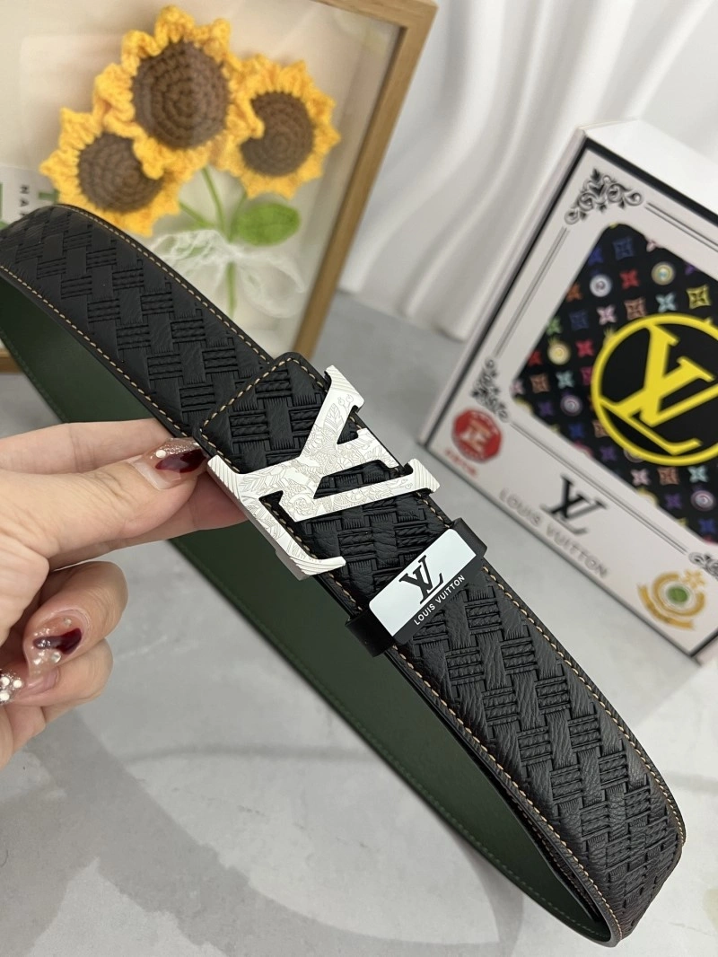 Popular Louis Vuitton Belts 300607