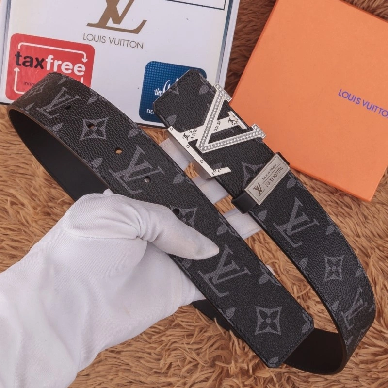 Lightweight Louis Vuitton Belts 300588
