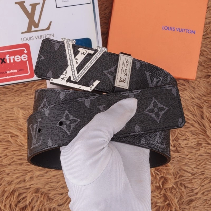 Lightweight Louis Vuitton Belts 300588