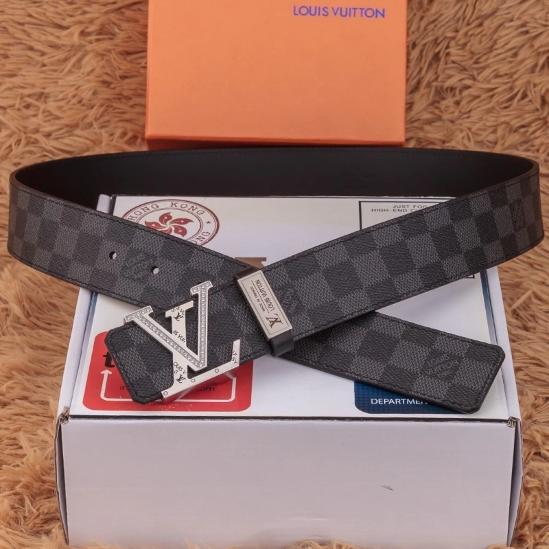 WellDesigned Louis Vuitton Belts 300562