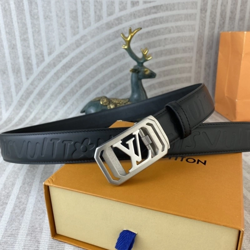 Fashionable Louis Vuitton Belts 300533