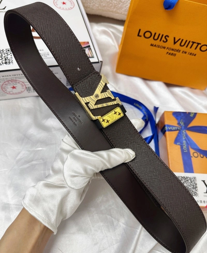 Vibrant Louis Vuitton Belts 300518