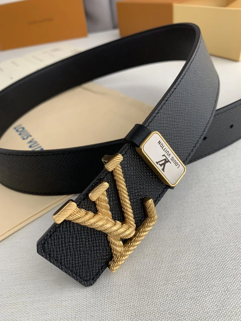 Lightweight Louis Vuitton Belts 300503