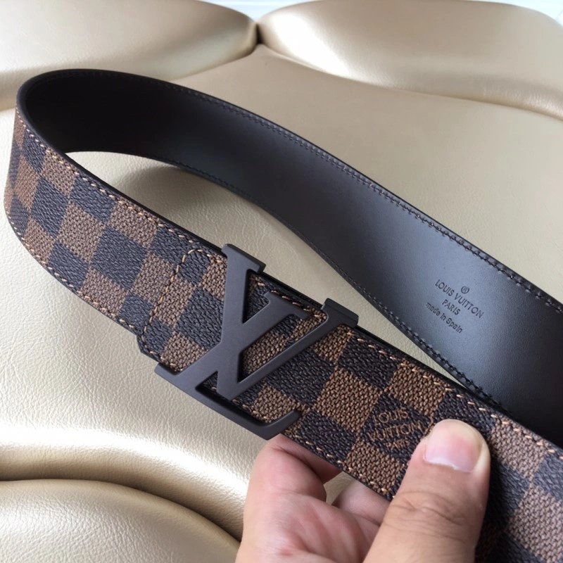 Lightweight Louis Vuitton Belts 300479