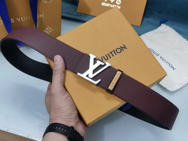 Stylish Louis Vuitton Belts 300444