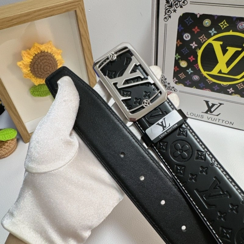 Durable Louis Vuitton Belts 300459