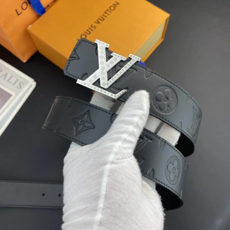 Louis Vuitton Belts Flexible 300429